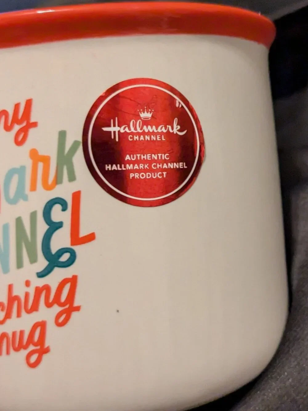 Hallmark Channel authentic mug approx. 13 oz. NWOT - Picture 2 of 5